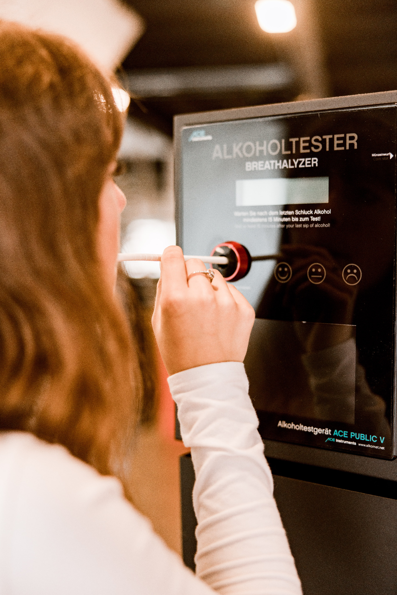 Alkoholtester im Einsatz – Nahaufnahme